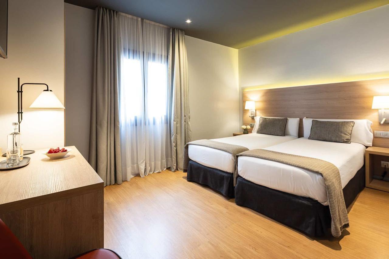 Arc La Rambla Hotel Barcelona Exterior photo