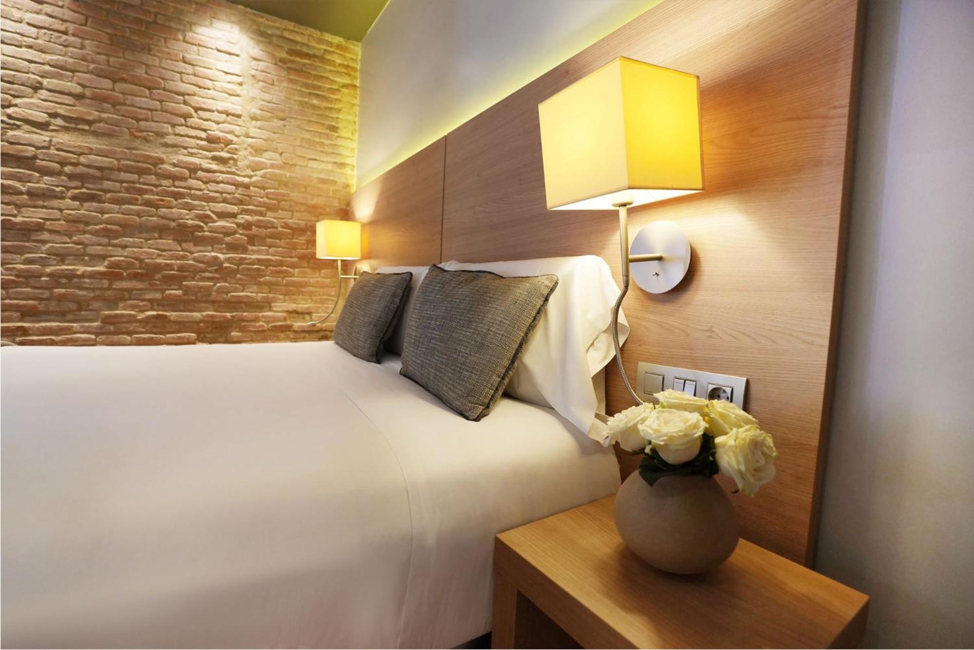 Arc La Rambla Hotel Barcelona Exterior photo