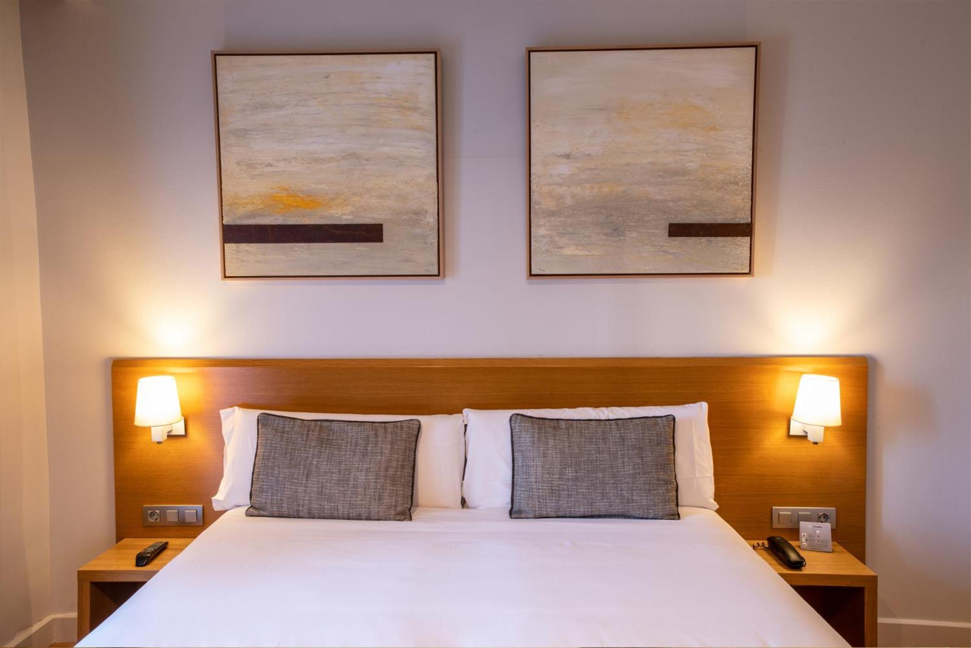 Arc La Rambla Hotel Barcelona Exterior photo