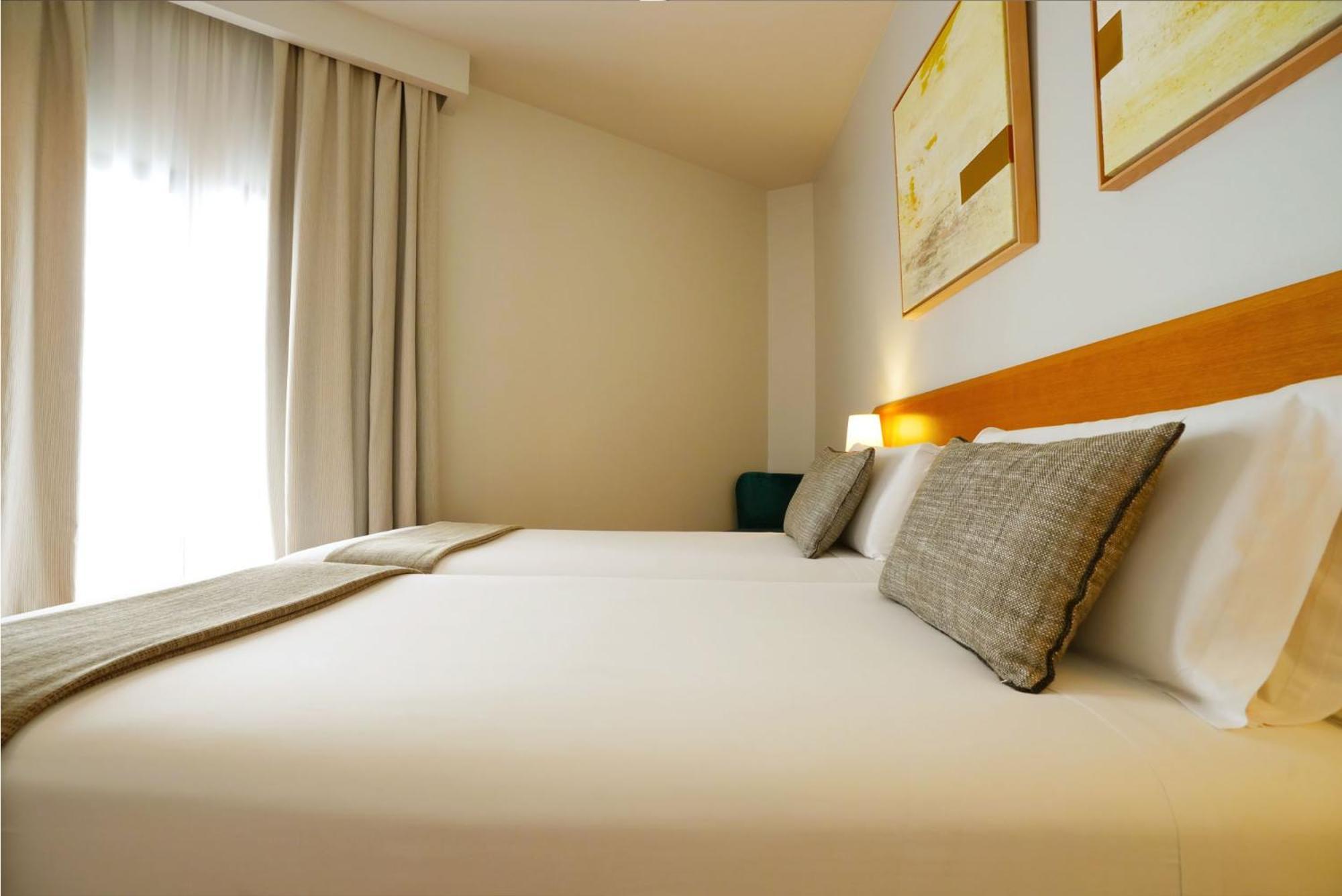 Arc La Rambla Hotel Barcelona Exterior photo