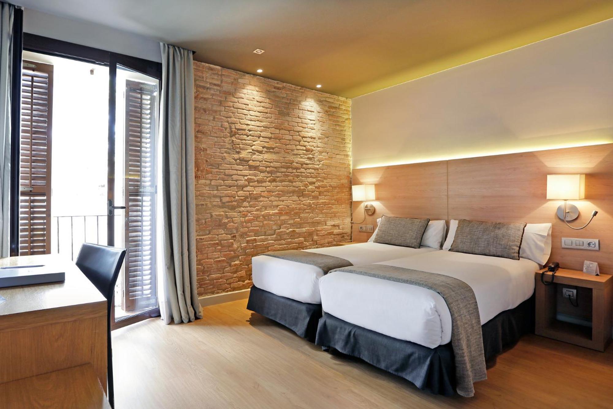 Arc La Rambla Hotel Barcelona Exterior photo