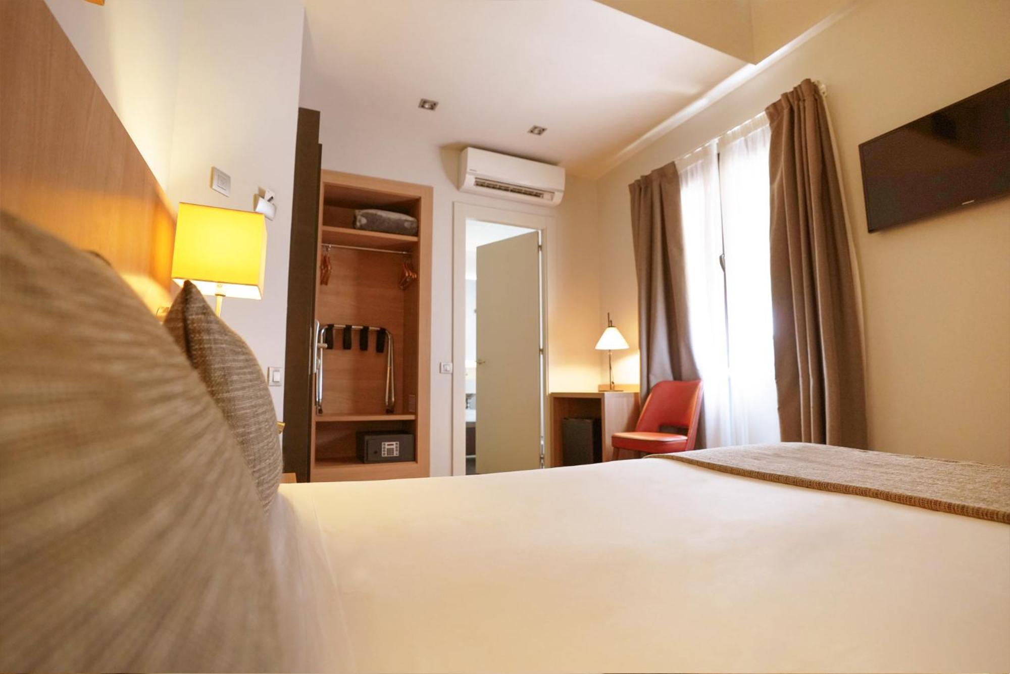 Arc La Rambla Hotel Barcelona Exterior photo