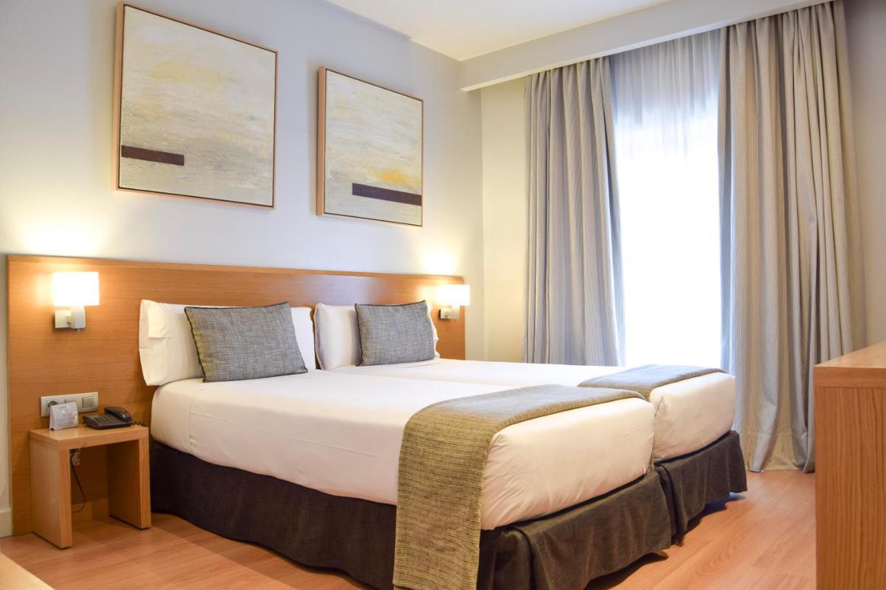Arc La Rambla Hotel Barcelona Exterior photo